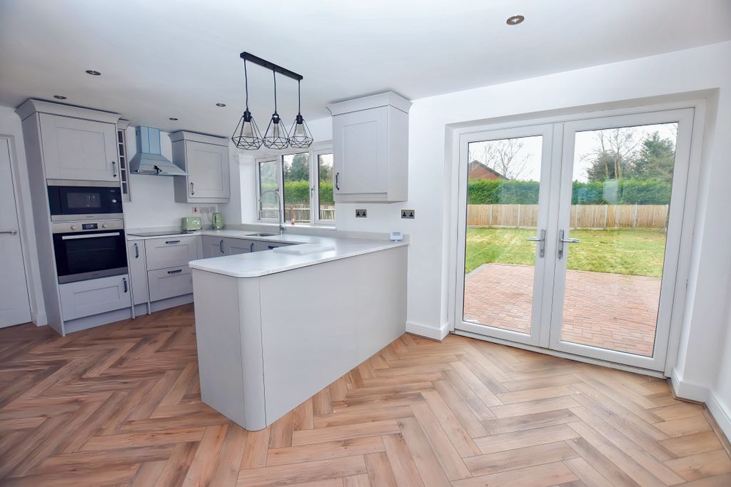 Property photo 2 of 24 Dining Kitchen 1