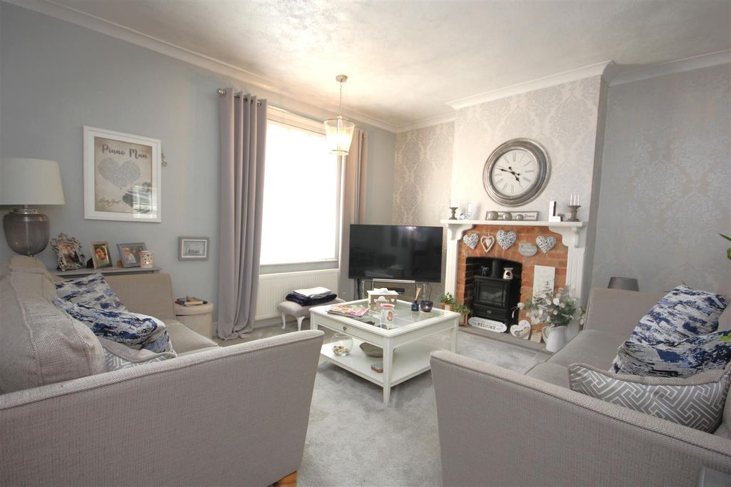 Property photo 3 of 14 Img_4943.Jpg