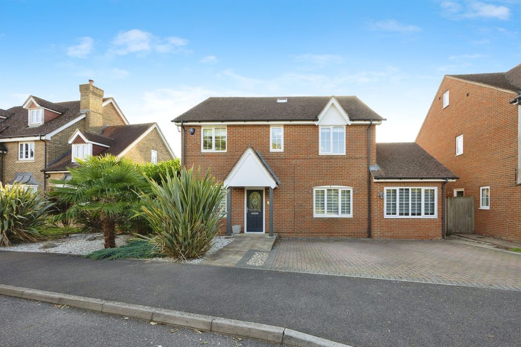 Property photo 1 of 26