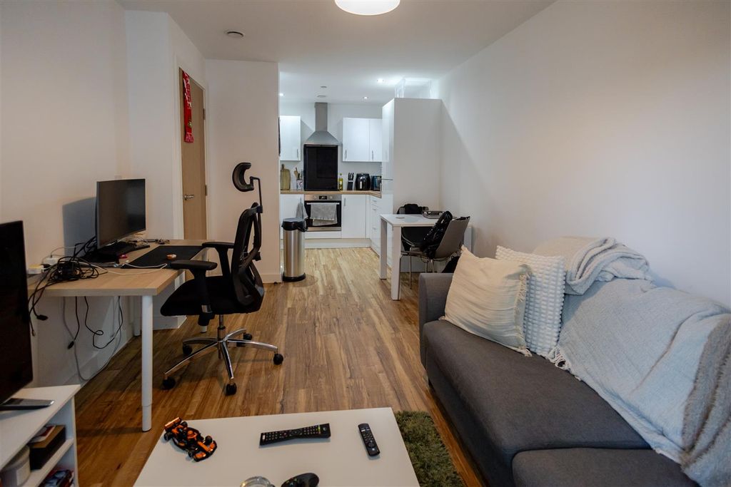 Property photo 3 of 14 006A4676.Jpg