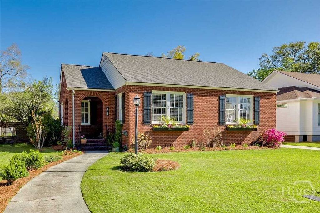 Property photo 1 of 28