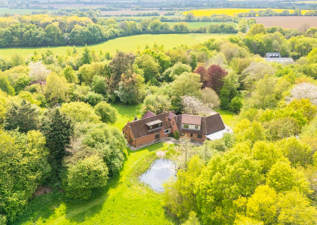 Property photo 1 of 41 Dji_0223