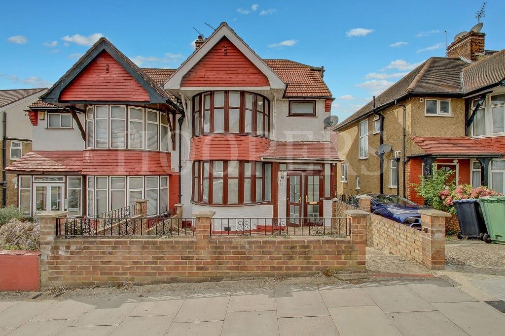 Property photo 1 of 14