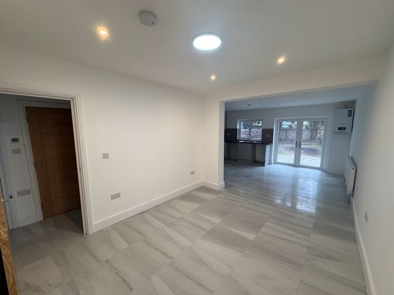 Property photo 2 of 12 Photo 8