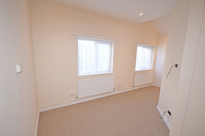Property photo 3 of 7 Living Room Apartment To Rent In Chichester
