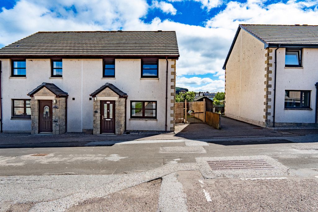 Property photo 1 of 37