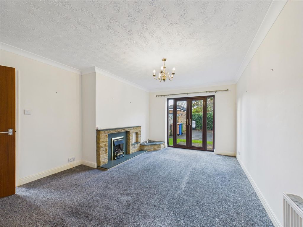 Property photo 3 of 10 Lounge