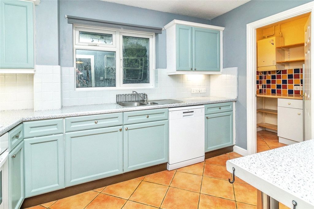 Property photo 3 of 29 Picture No. 24