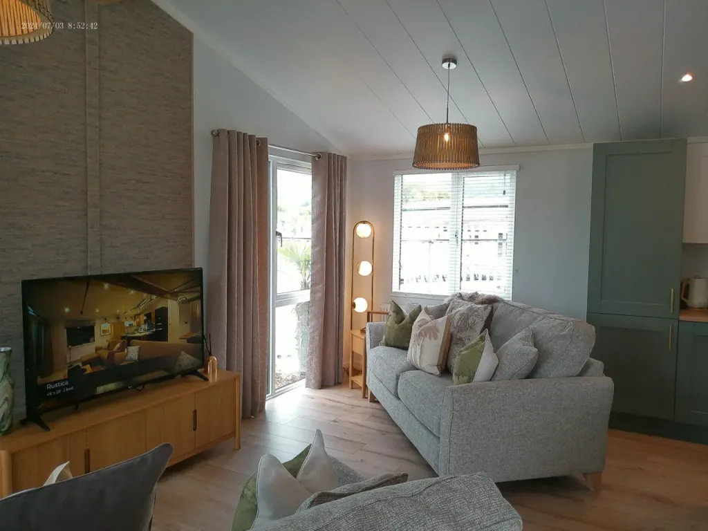 Property photo 3 of 4 Aspire Lounge 3.Webp