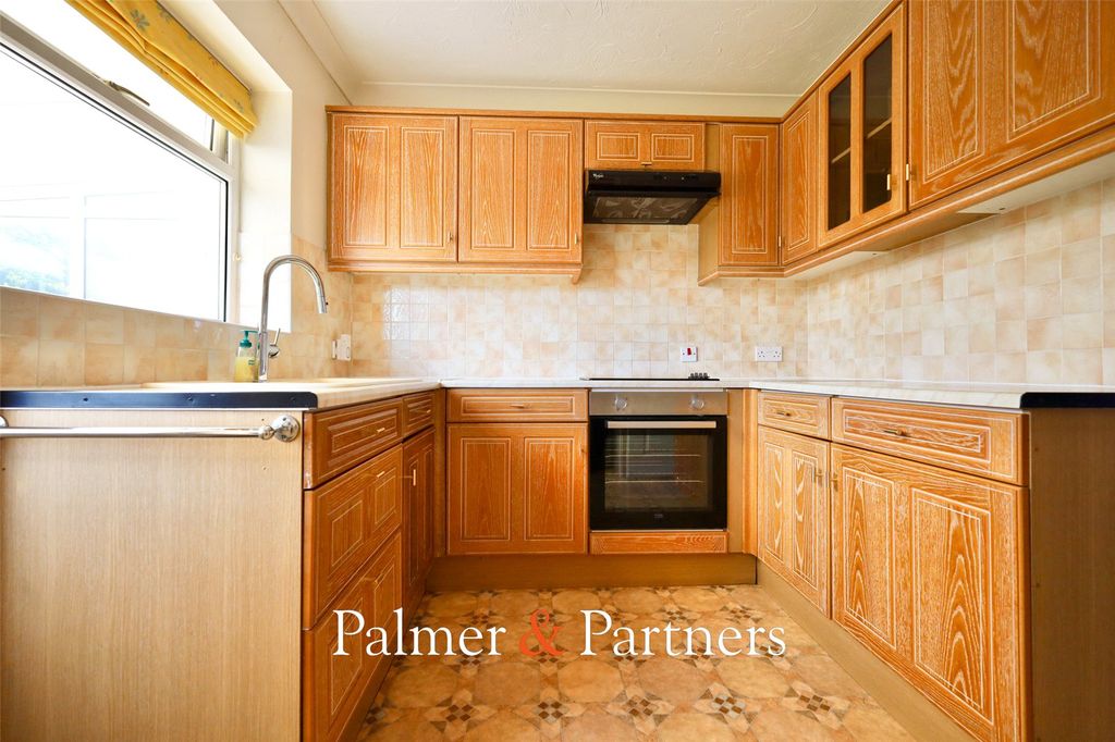 Property photo 3 of 20 Picture No. 04