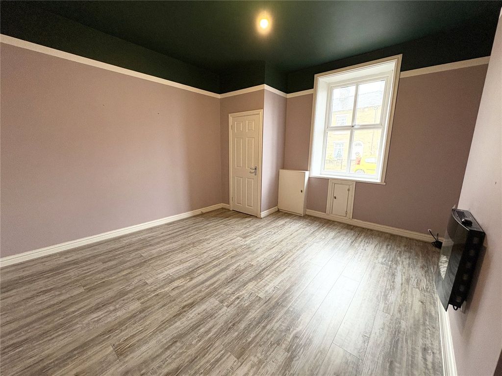 Property photo 3 of 13 Picture No. 23