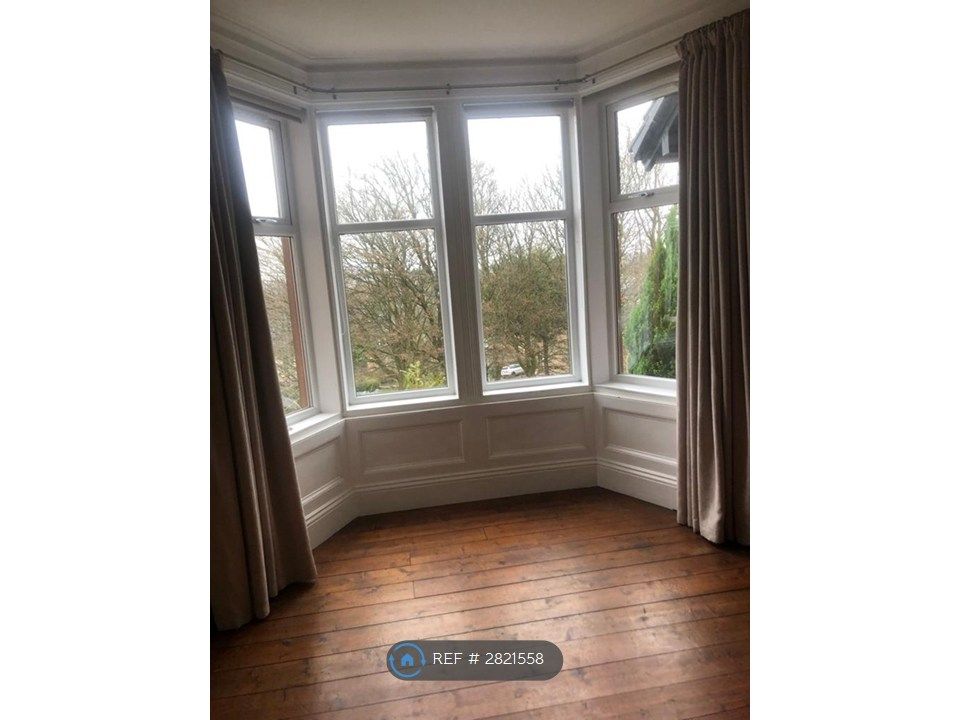 Property photo 2 of 15 Living Room