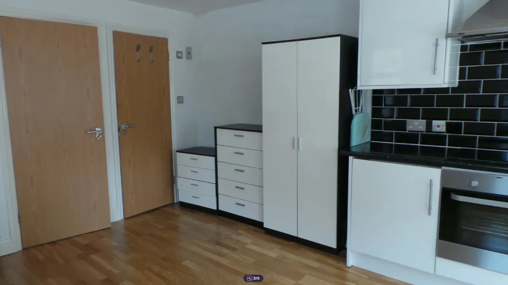 Property photo 2 of 5