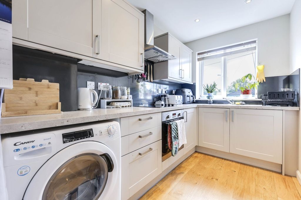 Additional image 25 of 8 bed flat for sale1&1A 3&3A Haigh Wood Road, Leeds, West Yorkshire LS16