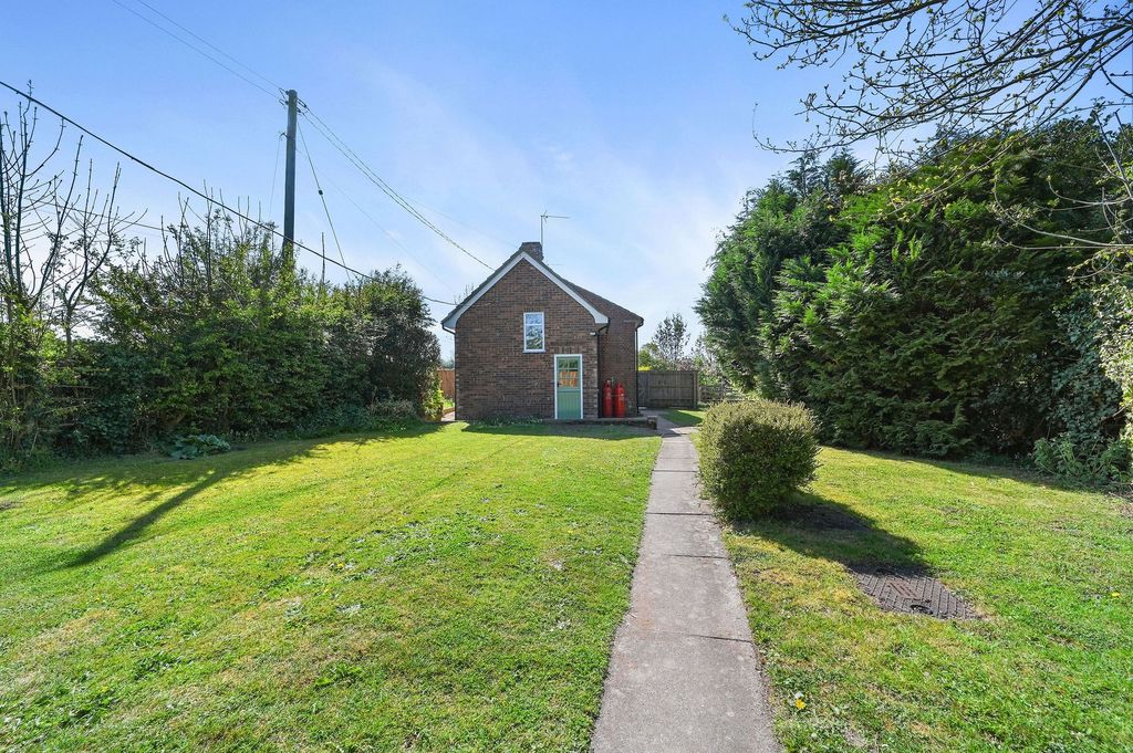 Property photo 1 of 18