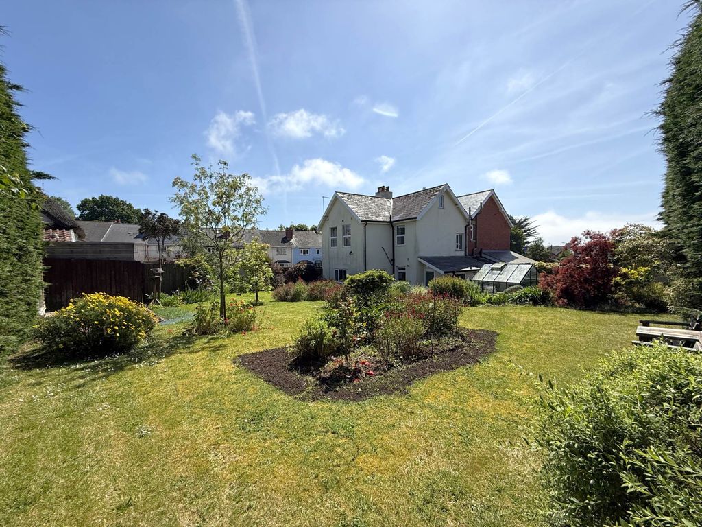 Property photo 1 of 24