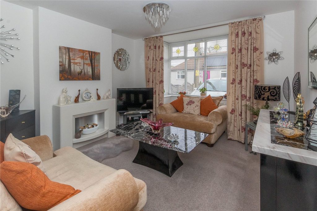 Property photo 3 of 22 Picture No. 10