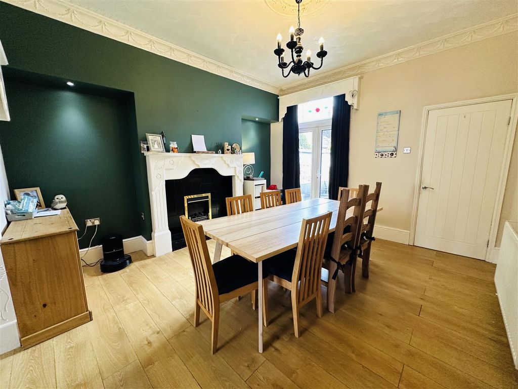 Property photo 3 of 13 Dining Room