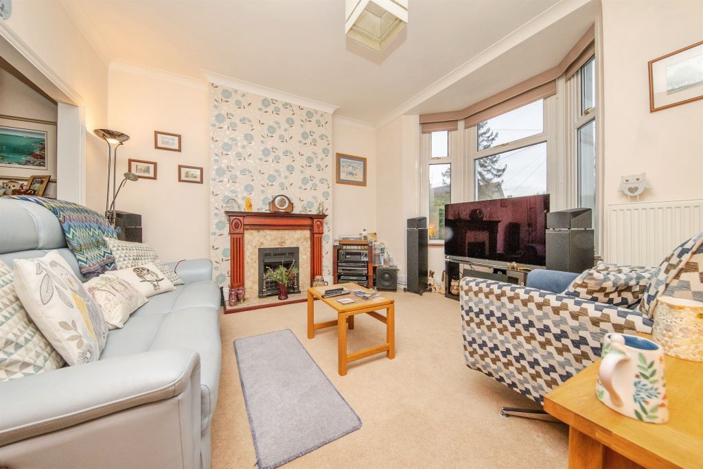 Property photo 3 of 17