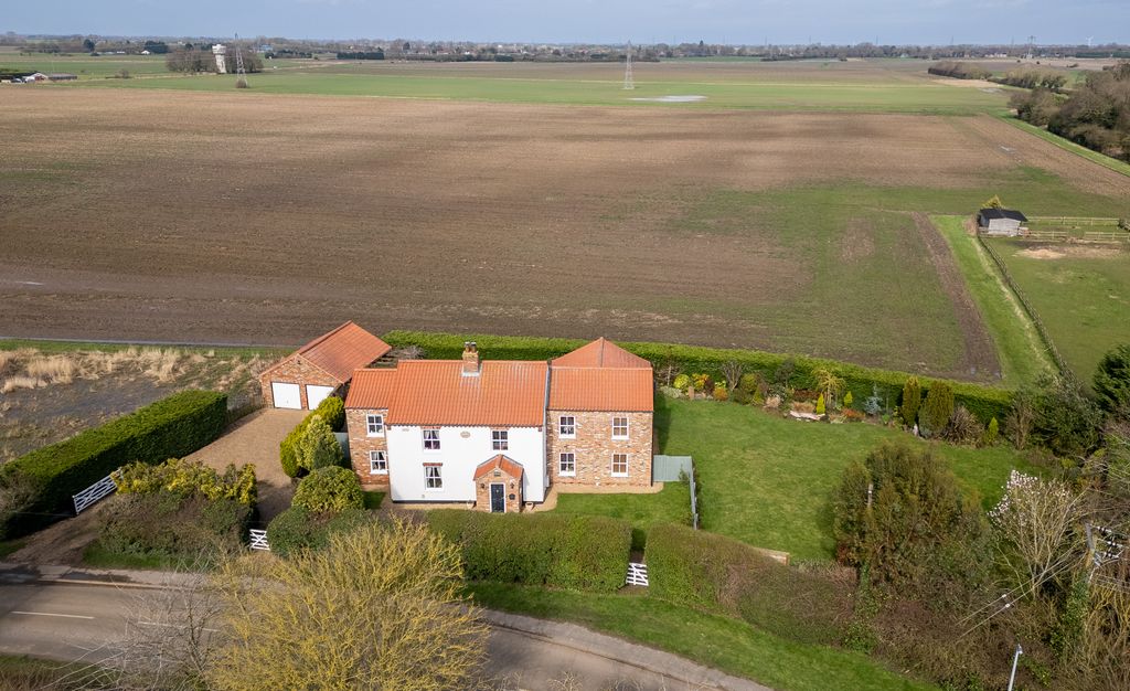 Property photo 3 of 45 Dji_0987