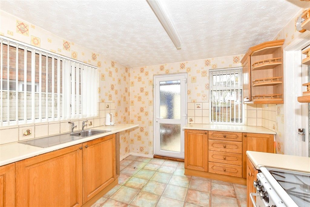 Property photo 1 of 12 Kitchen