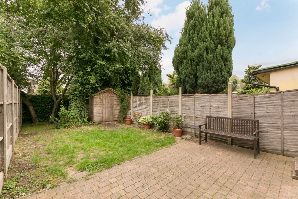 Property photo 2 of 16