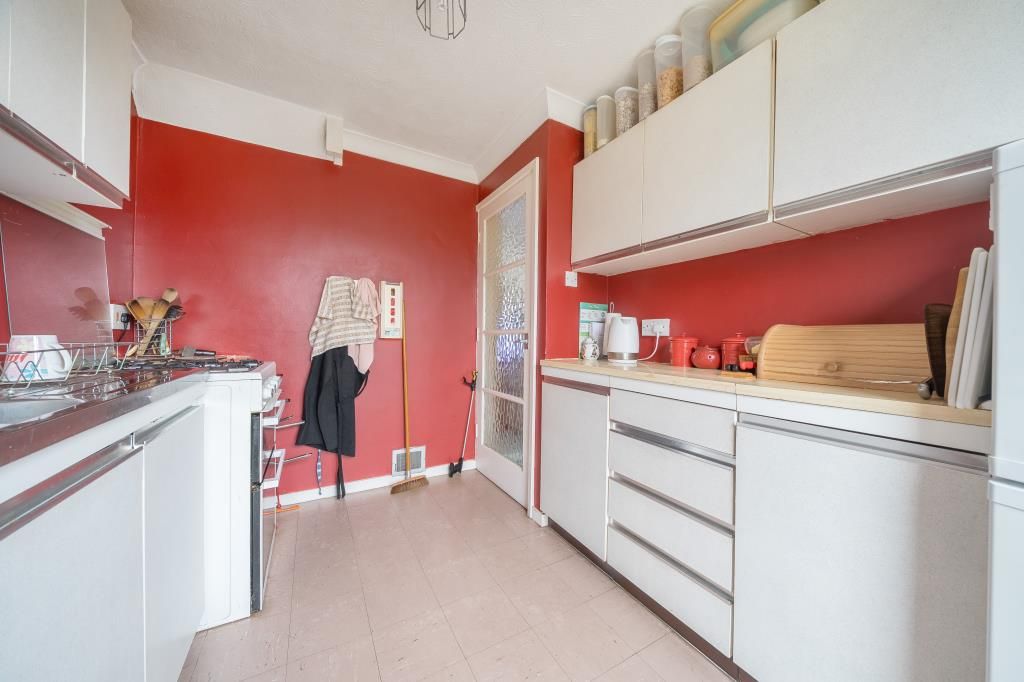 Property photo 3 of 22 Kitchen