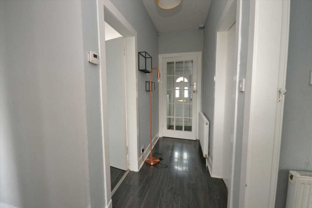 Property photo 2 of 20 Hallway