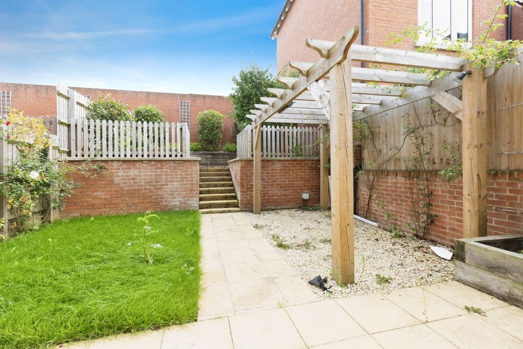 Property photo 3 of 17