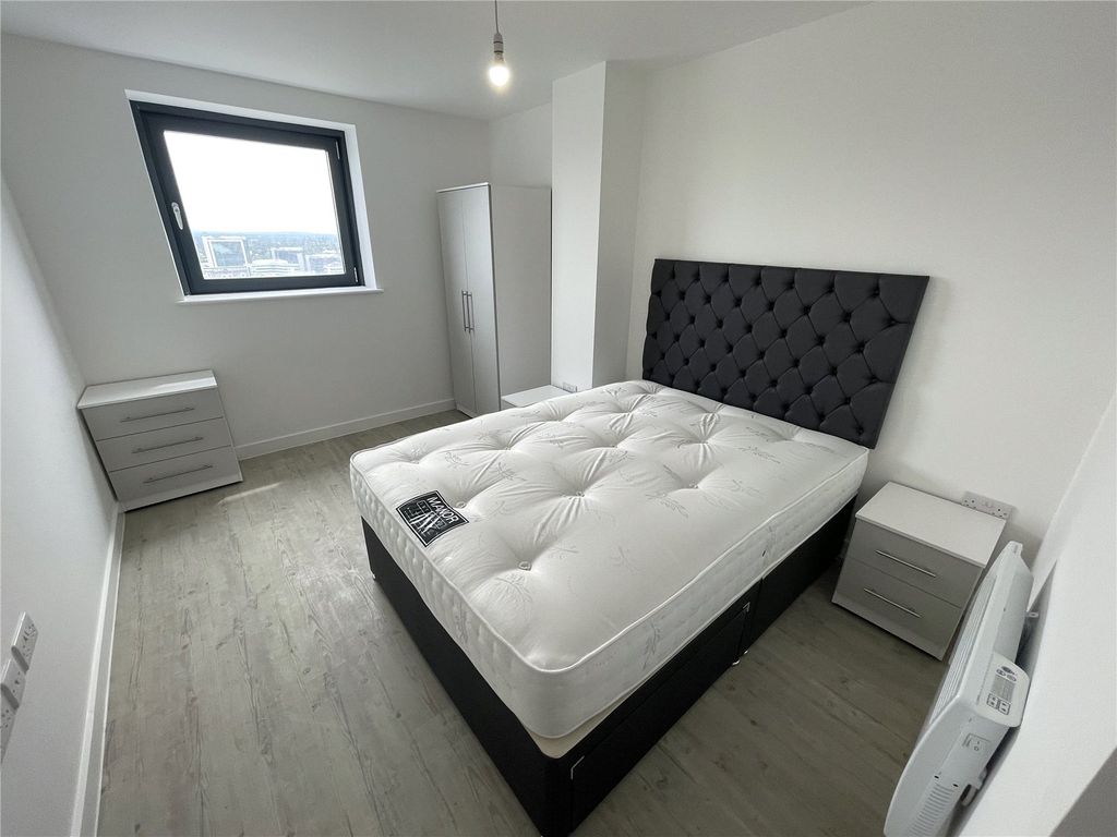 Property photo 3 of 7 Picture No. 04