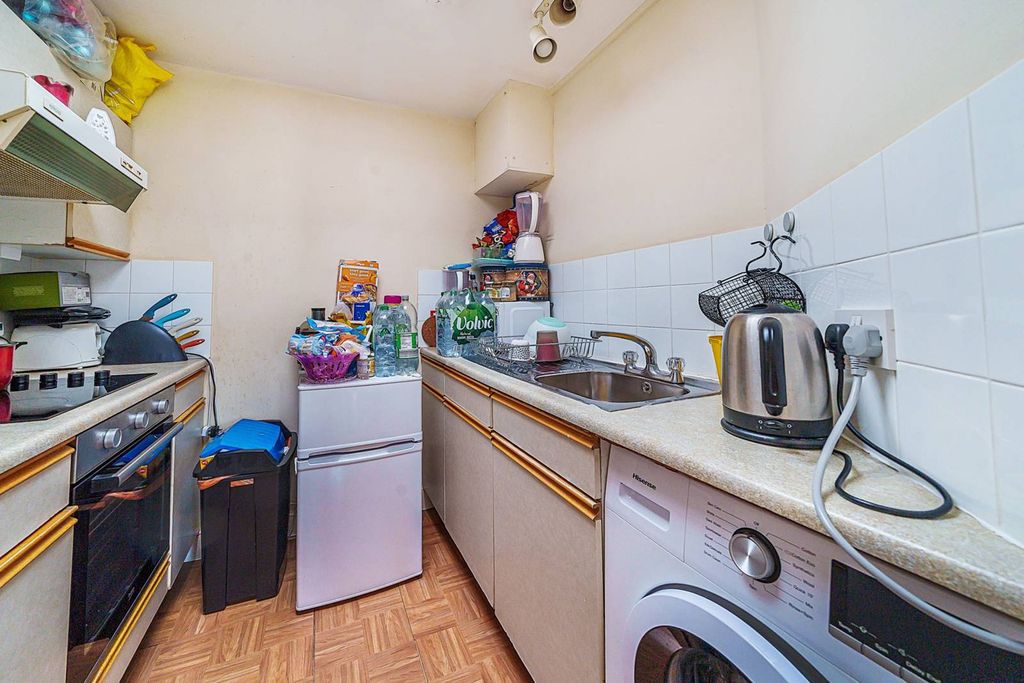 Property photo 2 of 5