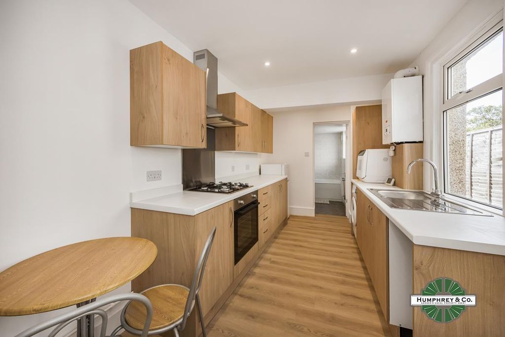 Property photo 1 of 13 Aubrey Road -007.Jpg