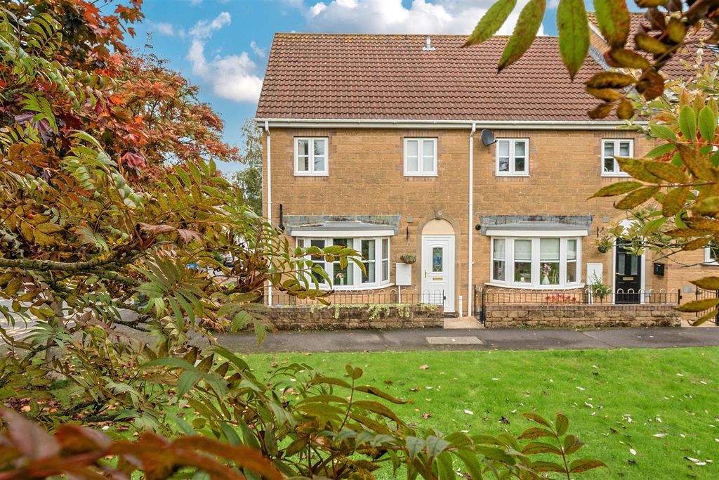 Property photo 1 of 15 Front