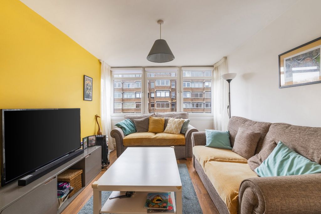 Property photo 3 of 22 Picture No. 62