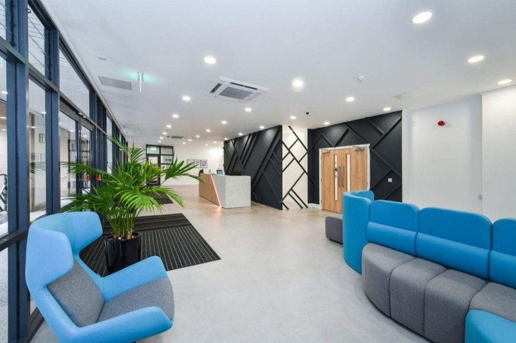 Property photo 2 of 16