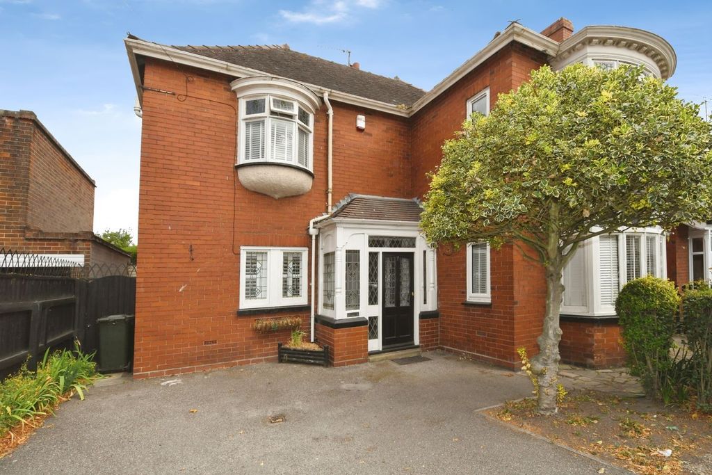 Property photo 1 of 20