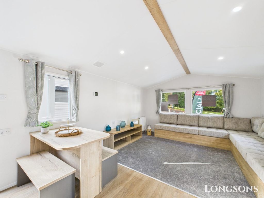 Property photo 3 of 19 Cam02173G0 Pr0279 Still006