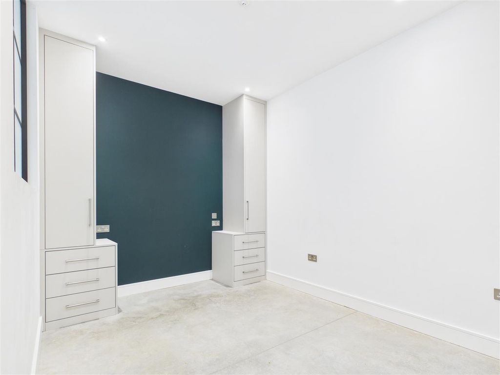 Property photo 3 of 5 Cam04419G0-Pr0076-Still003.Jpg