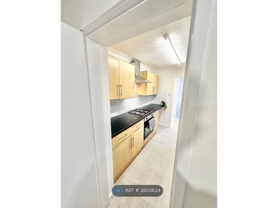 Property photo 2 of 30