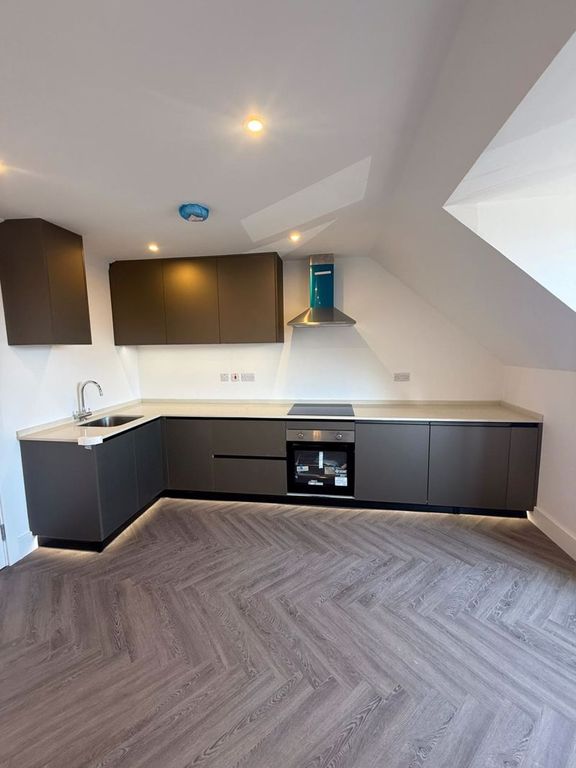 Property photo 3 of 9 Kitchen