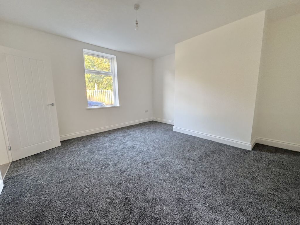 Property photo 3 of 11 Img_4221