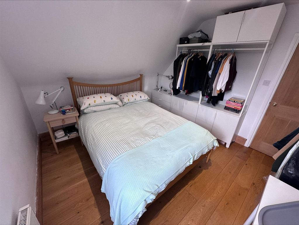 Property photo 2 of 13 Bedroom Pic 2 .Jpeg