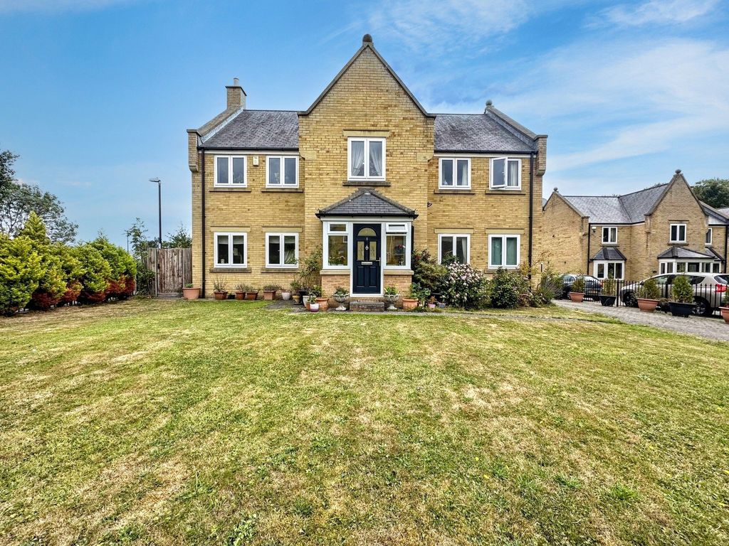 Property photo 1 of 31