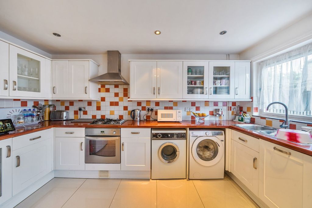 Property photo 3 of 16 Picture No. 07