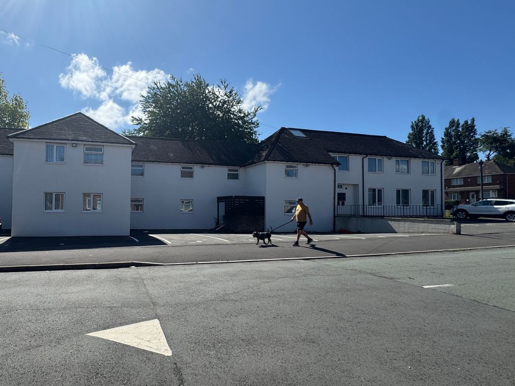 Property photo 1 of 12