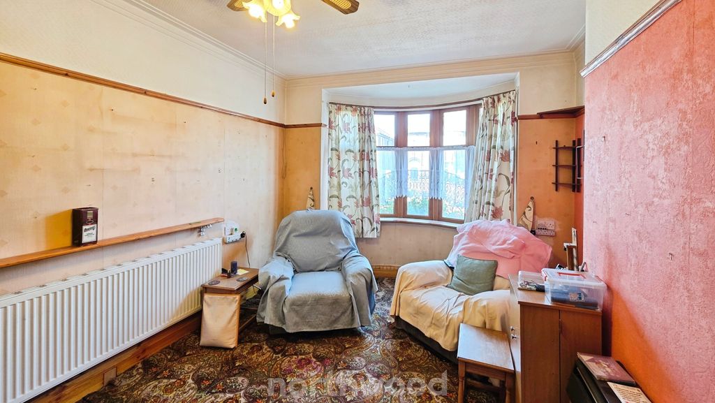 Property photo 2 of 25