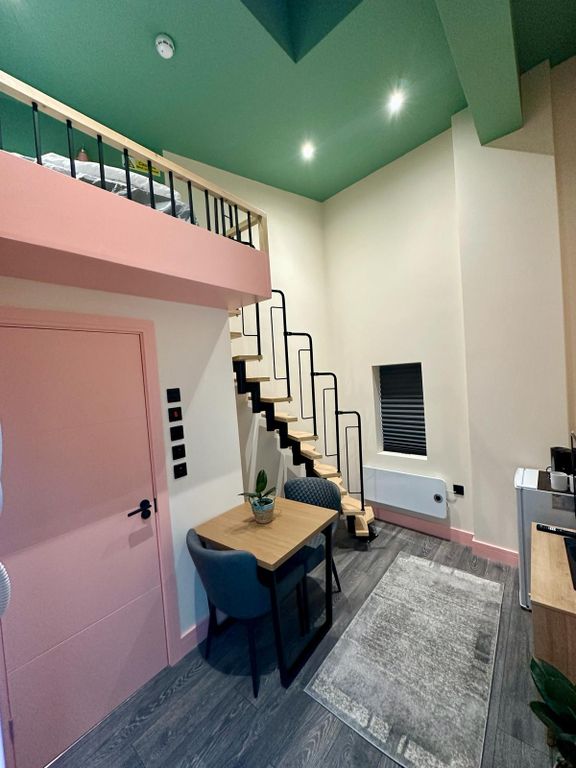 Property photo 2 of 11 Gallery