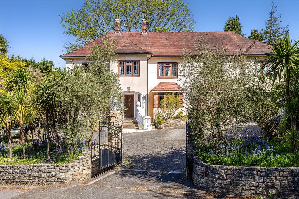 Property photo 1 of 20 Front