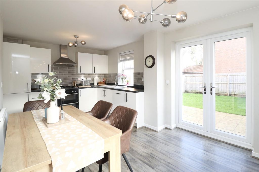 Property photo 2 of 19 Image00005.Jpeg