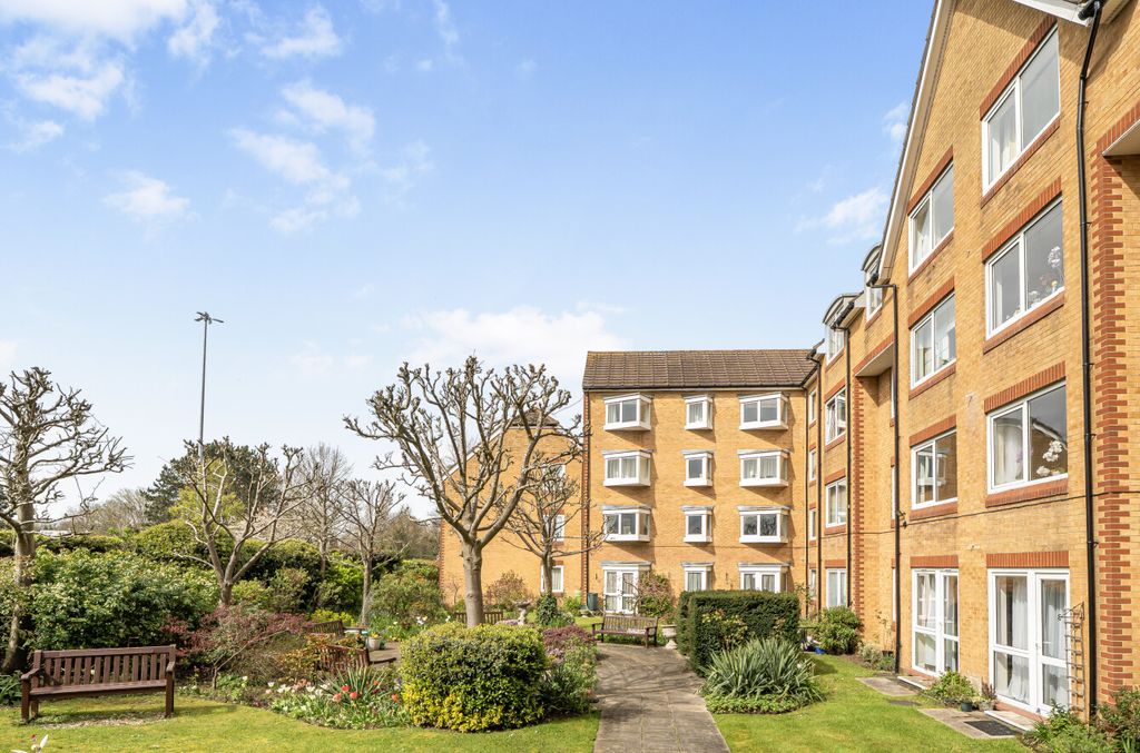 Property photo 1 of 12